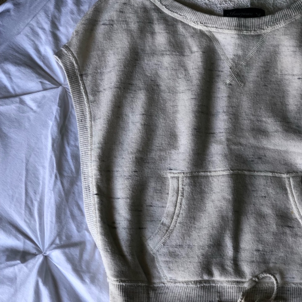 AE sweatshirt T